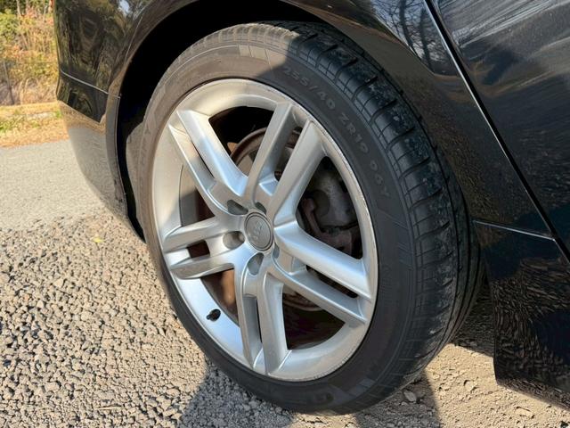 Ａ６ ２．８ＦＳＩクワトロ　Ｓラインパッケージ　／ＢＯＳＥサウンド／黒革／パワーシート／シートメモリー／シートヒーター／純正ナビ／バックカメラ／Ｂｌｕｅｔｏｏｔｈ／ＴＶ／ＣＤ・ＤＶＤ／レーダークルーズ／レーンアシスト／ＢＳＭ／純正ＡＷ／ＥＴＣ（24枚目）