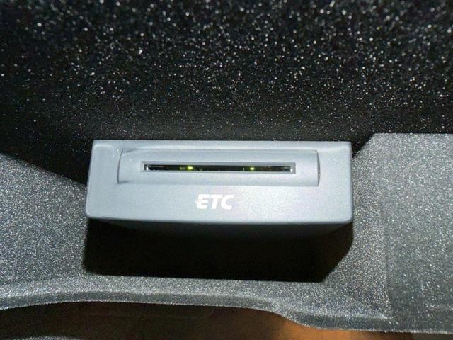 Ａ６ ２．８ＦＳＩクワトロ　Ｓラインパッケージ　／ＢＯＳＥサウンド／黒革／パワーシート／シートメモリー／シートヒーター／純正ナビ／バックカメラ／Ｂｌｕｅｔｏｏｔｈ／ＴＶ／ＣＤ・ＤＶＤ／レーダークルーズ／レーンアシスト／ＢＳＭ／純正ＡＷ／ＥＴＣ（79枚目）