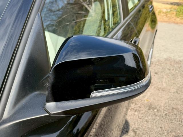 �������́A�N���[�j���O�͖ܘ_�I�_�b�V���{�[�h�����R�[�e�B���O�����܂��B