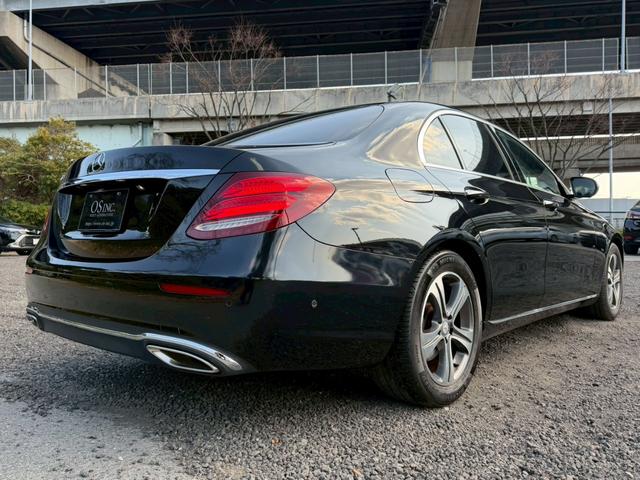 Ｅクラス Ｅ２００　アバンギャルド　／全周囲カメラ／レーダーセーフティＰＫＧ／ハーフレザーシート／前席パワーシート・メモリー・ヒーター／純正ナビ／ＴＶ／Ｂｌｕｅｔｏｏｔｈ／アンビエントライト／レーダークルーズ／ＢＳＭ／純正１７インチＡＷ（25枚目）