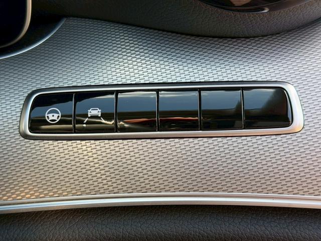 Ｅクラス Ｅ２００　アバンギャルド　／全周囲カメラ／レーダーセーフティＰＫＧ／ハーフレザーシート／前席パワーシート・メモリー・ヒーター／純正ナビ／ＴＶ／Ｂｌｕｅｔｏｏｔｈ／アンビエントライト／レーダークルーズ／ＢＳＭ／純正１７インチＡＷ（46枚目）