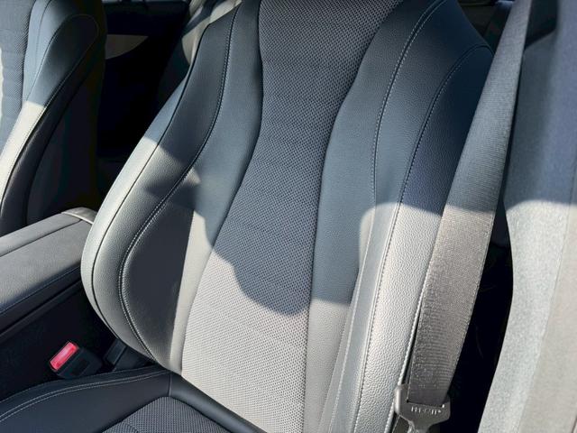 Ｅクラス Ｅ２００　アバンギャルド　／全周囲カメラ／レーダーセーフティＰＫＧ／ハーフレザーシート／前席パワーシート・メモリー・ヒーター／純正ナビ／ＴＶ／Ｂｌｕｅｔｏｏｔｈ／アンビエントライト／レーダークルーズ／ＢＳＭ／純正１７インチＡＷ（76枚目）