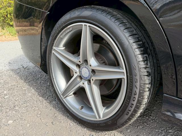 Ｃクラス Ｃ２００アバンギャルド　ＡＭＧライン　／レーダーセーフティＰＫＧ／ブラインドスポットアシスト／パワーシート／シートヒーター／シートメモリー／純正ナビ／Ｂｌｕｅｔｏｏｔｈ／ＣＤ・ＤＶＤ／フルセグＴＶ／レーダークルーズ／純正ＡＷ（24枚目）