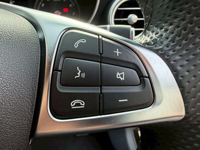 Ｃクラス Ｃ２００アバンギャルド　ＡＭＧライン　／レーダーセーフティＰＫＧ／ブラインドスポットアシスト／パワーシート／シートヒーター／シートメモリー／純正ナビ／Ｂｌｕｅｔｏｏｔｈ／ＣＤ・ＤＶＤ／フルセグＴＶ／レーダークルーズ／純正ＡＷ（40枚目）