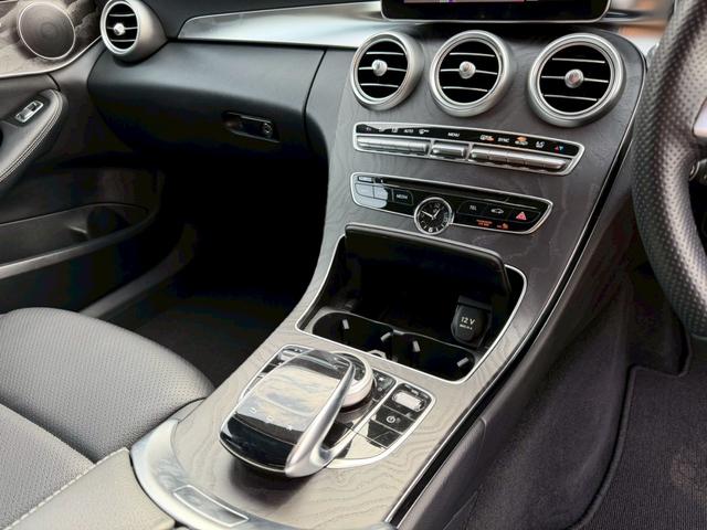 Ｃクラス Ｃ２００アバンギャルド　ＡＭＧライン　／レーダーセーフティＰＫＧ／ブラインドスポットアシスト／パワーシート／シートヒーター／シートメモリー／純正ナビ／Ｂｌｕｅｔｏｏｔｈ／ＣＤ・ＤＶＤ／フルセグＴＶ／レーダークルーズ／純正ＡＷ（45枚目）