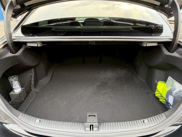 Ｃクラス Ｃ２００アバンギャルド　ＡＭＧライン　／レーダーセーフティＰＫＧ／ブラインドスポットアシスト／パワーシート／シートヒーター／シートメモリー／純正ナビ／Ｂｌｕｅｔｏｏｔｈ／ＣＤ・ＤＶＤ／フルセグＴＶ／レーダークルーズ／純正ＡＷ（61枚目）