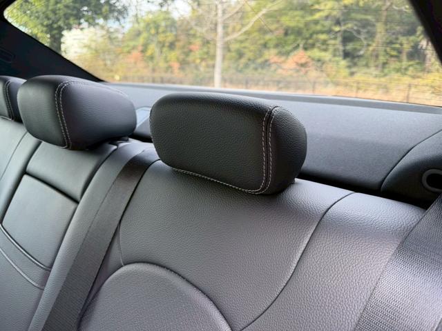 Ｃクラス Ｃ２００アバンギャルド　ＡＭＧライン　／レーダーセーフティＰＫＧ／ブラインドスポットアシスト／パワーシート／シートヒーター／シートメモリー／純正ナビ／Ｂｌｕｅｔｏｏｔｈ／ＣＤ・ＤＶＤ／フルセグＴＶ／レーダークルーズ／純正ＡＷ（65枚目）