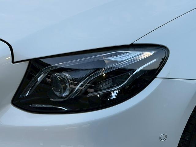 Ｅクラス Ｅ２００　アバンギャルド　スポーツ　／サンルーフ／レザーエクスクルーシブＰＫＧ／ブルメスター／エアバランスＰＫＧ／全周囲カメラ／パワートランク／黒革／前席パワーシート・シートメモリー／全席シートヒーター／アンビエントライト／純正ＡＷ（5枚目）