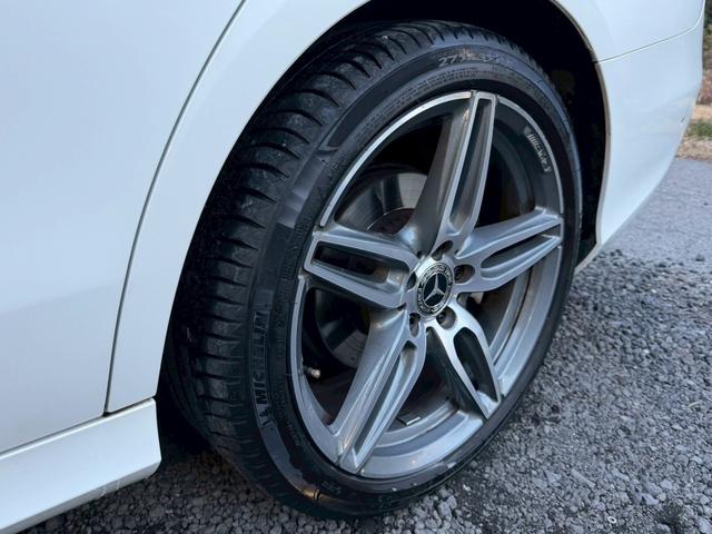 Ｅクラス Ｅ２００　アバンギャルド　スポーツ　／サンルーフ／レザーエクスクルーシブＰＫＧ／ブルメスター／エアバランスＰＫＧ／全周囲カメラ／パワートランク／黒革／前席パワーシート・シートメモリー／全席シートヒーター／アンビエントライト／純正ＡＷ（29枚目）