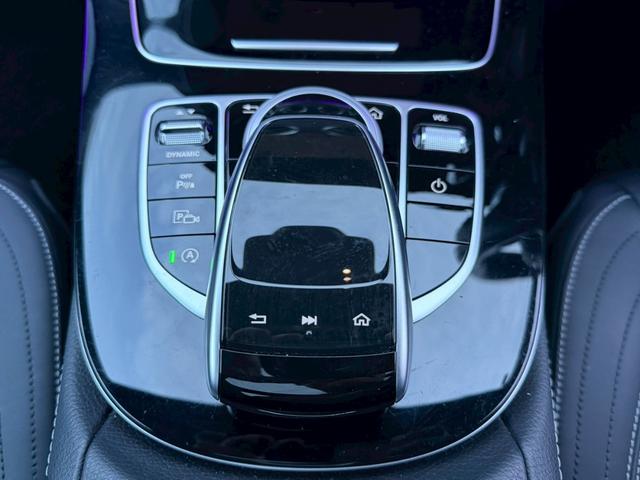 Ｅクラス Ｅ２００　アバンギャルド　スポーツ　／サンルーフ／レザーエクスクルーシブＰＫＧ／ブルメスター／エアバランスＰＫＧ／全周囲カメラ／パワートランク／黒革／前席パワーシート・シートメモリー／全席シートヒーター／アンビエントライト／純正ＡＷ（48枚目）