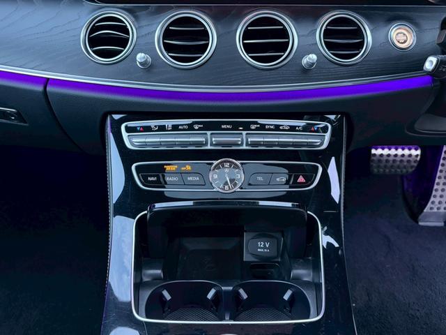 Ｅクラス Ｅ２００　アバンギャルド　スポーツ　／サンルーフ／レザーエクスクルーシブＰＫＧ／ブルメスター／エアバランスＰＫＧ／全周囲カメラ／パワートランク／黒革／前席パワーシート・シートメモリー／全席シートヒーター／アンビエントライト／純正ＡＷ（49枚目）