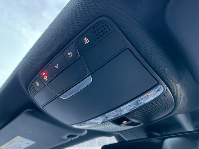 Ｅクラス Ｅ２００　アバンギャルド　スポーツ　／サンルーフ／レザーエクスクルーシブＰＫＧ／ブルメスター／エアバランスＰＫＧ／全周囲カメラ／パワートランク／黒革／前席パワーシート・シートメモリー／全席シートヒーター／アンビエントライト／純正ＡＷ（57枚目）