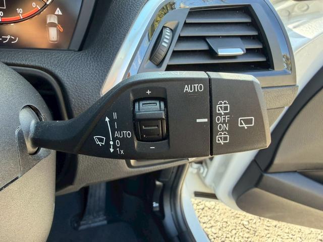1シリーズ 118d スポーツ /純正ナビ/バックモニター/コンフォートPKG/CD・DVD/Bluetooth/シートヒーター/純正ミラーETC/純正AW(41枚目)