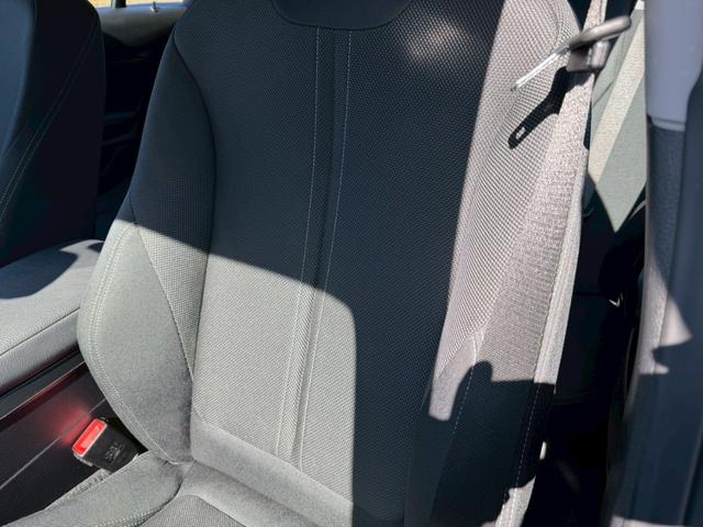 1シリーズ 118d スポーツ /純正ナビ/バックモニター/コンフォートPKG/CD・DVD/Bluetooth/シートヒーター/純正ミラーETC/純正AW(70枚目)