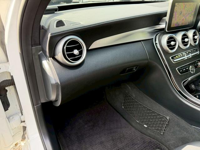 Cクラス C200アバンギャルド AMGライン /レーダーセーフティPKG/ブラインドスポットアシスト/パワーシート/シートヒーター/シートメモリー/純正ナビ/Bluetooth/CD・DVD/フルセグTV/レーダークルーズ/純正AW(76枚目)