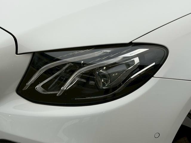 ���X�^�b�t�F�A���Ɛ����m�Ƌ������Ȃ̂ŁA�J�X�^���E�����̎��ȂǁA�C�ɂȂ鎖�͉��ł������k�������B