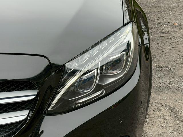 Cクラス C200アバンギャルド /レーダーセーフティPKG/パワーシート/シートヒーター/シートメモリー/純正ナビ/フルセグTV/Bluetooth/バックカメラ/クリアランスソナー/レーダークルーズ/ETC/純正AW(4枚目)