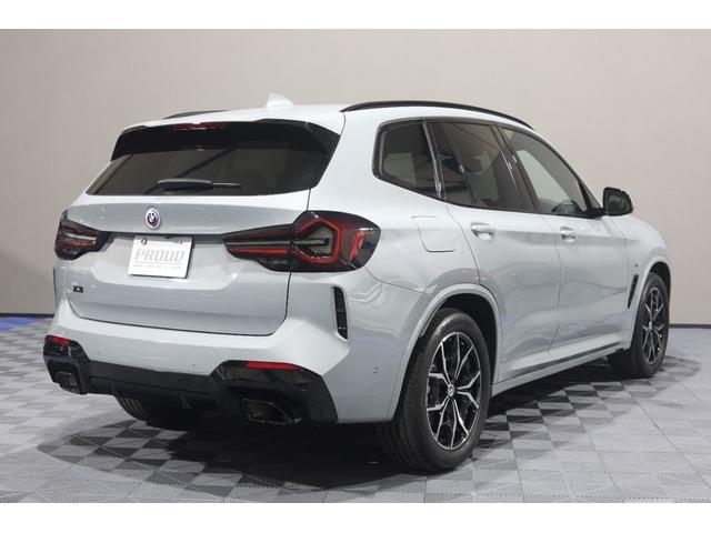 X3 xDrive 20d Mスポーツ LCI 後期モデル ワンオーナー 禁煙車 パノラマガラスルーフ HarmanKardonオーディオ 黒革シート 前後シートヒーター ステアリングヒーター M Performanceルーフスポイラー(2枚目)