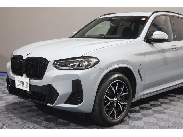 X3 xDrive 20d Mスポーツ LCI 後期モデル ワンオーナー 禁煙車 パノラマガラスルーフ HarmanKardonオーディオ 黒革シート 前後シートヒーター ステアリングヒーター M Performanceルーフスポイラー(15枚目)