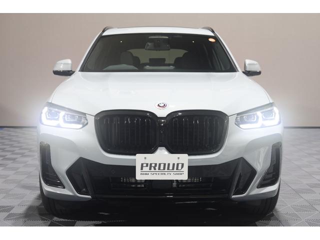 X3 xDrive 20d Mスポーツ LCI 後期モデル ワンオーナー 禁煙車 パノラマガラスルーフ HarmanKardonオーディオ 黒革シート 前後シートヒーター ステアリングヒーター M Performanceルーフスポイラー(21枚目)