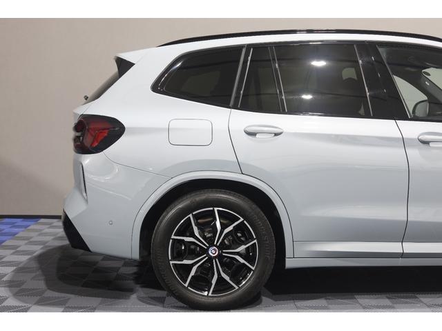 X3 xDrive 20d Mスポーツ LCI 後期モデル ワンオーナー 禁煙車 パノラマガラスルーフ HarmanKardonオーディオ 黒革シート 前後シートヒーター ステアリングヒーター M Performanceルーフスポイラー(36枚目)