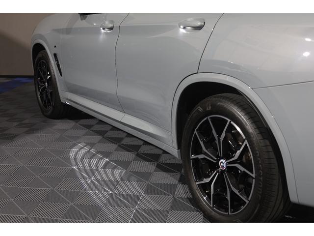 X3 xDrive 20d Mスポーツ LCI 後期モデル ワンオーナー 禁煙車 パノラマガラスルーフ HarmanKardonオーディオ 黒革シート 前後シートヒーター ステアリングヒーター M Performanceルーフスポイラー(44枚目)