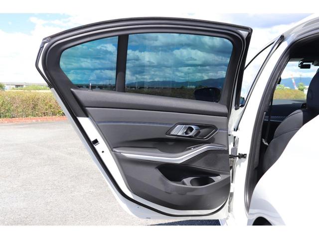 320d xDrive Mスポーツ イノベーションPKG プラスPKG コンフォートPKG レーザーライト Eibach車高調・スタビ OZ19inch Mブレーキ オートトランク ジャスチャー M Performanceパーツ(40枚目)
