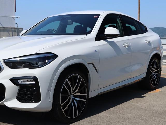 Ｘ６ ｘＤｒｉｖｅ　３５ｄ　Ｍスポーツ　２２インチＡＷ　コンフォートプラスＰＫＧ　ハーマンカードン　黒革シート　パワーシート　全席シートヒーター　アラームシステム　３６０カメラ　インテリジェントセーフティー　フルセグＴＶ（15枚目）