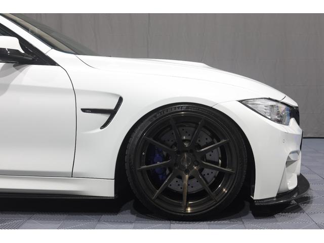 M4 M4クーペ KW Ver.3車高調 KW トーコンアーム BCFORGED 20inch AKRAPOVICマフラー KOHLENSTOFF カーボンスポイラー 1オーナー(18枚目)