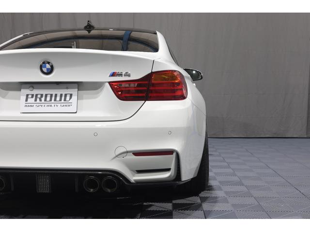 M4 M4クーペ KW Ver.3車高調 KW トーコンアーム BCFORGED 20inch AKRAPOVICマフラー KOHLENSTOFF カーボンスポイラー 1オーナー(29枚目)