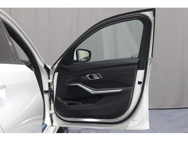 3シリーズ 320d xDriveツーリング Mスポーツ 1オーナー 禁煙車 ハーフレザーシート シートヒーター 地デジ アクティブクルーズコントロール パワーバックドア パーキングアシスト 360°カメラ バックカメラ(38枚目)