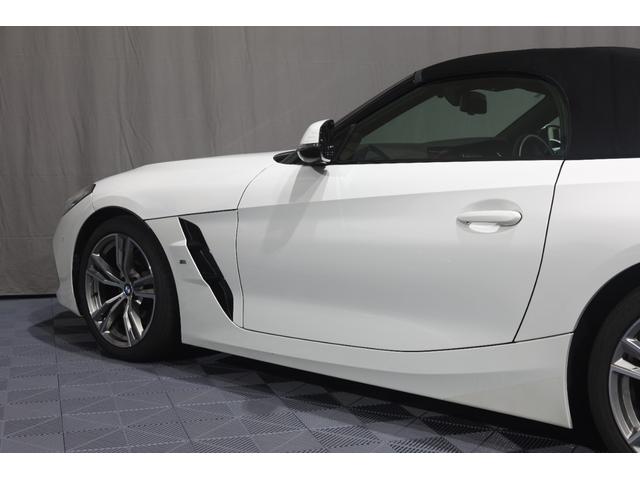 Ｚ４ ｓＤｒｉｖｅ２０ｉ　Ｍスポーツ　ベージュ革シート　シートヒーター　パーキングアシスト　後退アシスト　バックカメラ　前後センサー　ハーマンカードン　アクティブクルーズコントロール　ＬＥＤヘッドライト　１８ｉｎｃｈアルミ（30枚目）