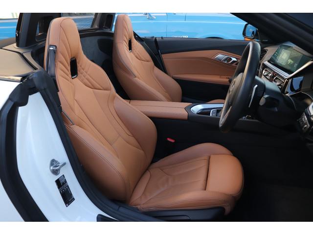 Ｚ４ ｓＤｒｉｖｅ２０ｉ　Ｍスポーツ　ベージュ革シート　シートヒーター　パーキングアシスト　後退アシスト　バックカメラ　前後センサー　ハーマンカードン　アクティブクルーズコントロール　ＬＥＤヘッドライト　１８ｉｎｃｈアルミ（50枚目）