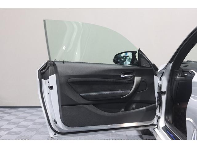 Ｍ２ コンペティション　後期　ＬＣＩモデル　６速マニュアルＭＴ　Ａｒａｇｏｓｔａ車高調　ローダウン　ＲＡＹＳ１９ｉｎｃｈ鍛造アルミ　カーボントランクスポイラー　ＨａｒｍａｎＫａｒｄｏｎオーディオ　バックカメラ　ドラレコ（43枚目）