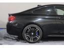 Ｍ４クーペ　後期　ＬＣＩモデル　黒革シート　シートヒーター　カーボンルーフ　ナビ　地デジ　ｈａｒｍａｎｋａｒｄｏｎオーディオ　ＥＴＣ　バックカメラ　禁煙車　レーダー（35枚目）