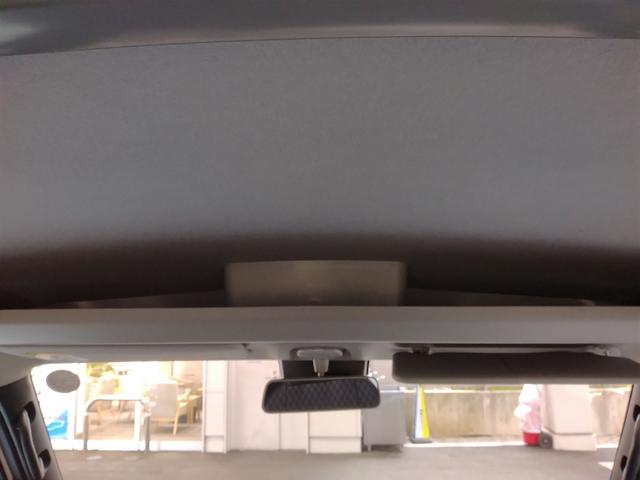 ハイゼットカーゴ ＤＸ　サポカーＳワイド適合　オーディオ　エアコン　アクセサリーソケット　コーナーセンサー　アイドリングストップ　光軸調整ダイヤル　横滑り防止機能　誤発進抑制機能　パワーウインドウ　キーレス（20枚目）