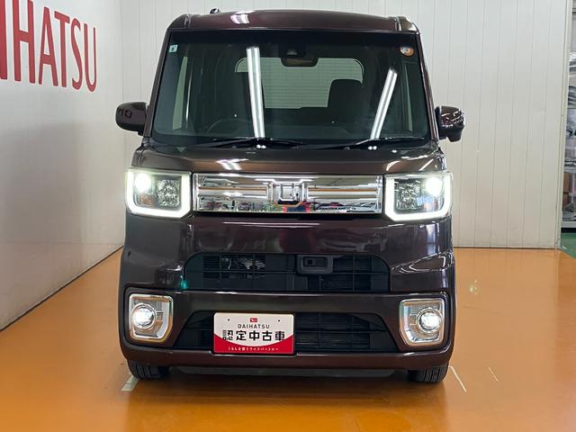 ウェイク ＧターボＳＡＩＩ　４ＷＤ　スマアシ　Ｂカメラ　両側オートスライドドア　ステアリングスイッチ　オートエアコン　ＵＳＢ接続端子　運転席シートヒーター　Ｐスタート　アイドリングストップ　電動格納ミラー　キーフリー（4枚目）