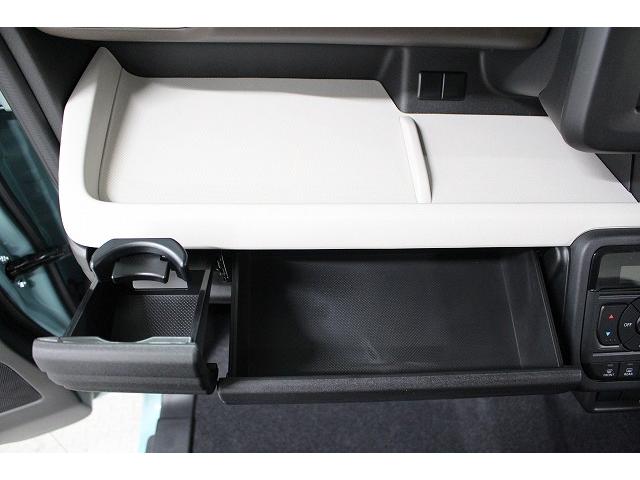 数ある中から【軽の森　泉大津店】の車両をご覧頂きまして誠にありがとうございます！良質車のみを厳選して仕入れしておりますので品質には自信があります！安心して当店のお車をご検討下さいませ。