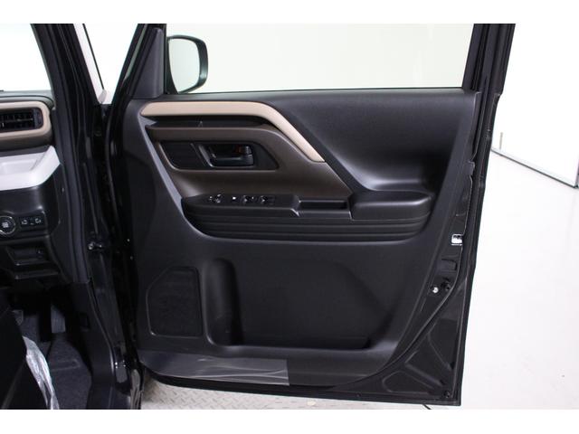 スペーシア ハイブリッドＸ　軽自動車　届出済未使用車　衝突被害軽減ブレーキ　アイドリングストップ　シートヒーター　オットマン　フルフラットシート　両側電動スライドドア　ベンチシート　パワーウィンドウ　パワーステアリング　ＡＢＳ（42枚目）