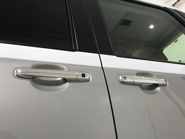 ムーヴキャンバス ストライプスＧ　軽自動車　届出済未使用車　衝突被害軽減ブレーキ　アイドリングストップ　両側電動スライドドア　フルフラットシート　シートヒーター　バックカメラ　スマートキー　パワーウィンドウ　パワーステアリング　ＡＢＳ（17枚目）