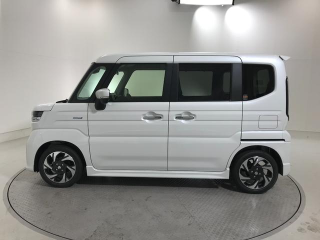 スペーシアカスタム ハイブリッドＸＳ　軽自動車　届出済未使用車　衝突被害軽減ブレーキ　アダプティブクルーズコントロール　アルミホイール　オットマン　シートヒーター　フルフラットシート　スマートキー　両側電動スライドドア　パワーウィンドウ（11枚目）