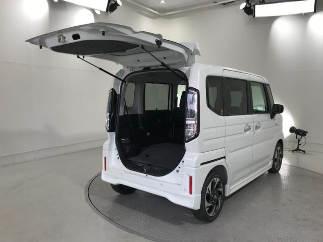 スペーシアカスタム ハイブリッドＸＳ　軽自動車　届出済未使用車　衝突被害軽減ブレーキ　アダプティブクルーズコントロール　アルミホイール　オットマン　シートヒーター　フルフラットシート　スマートキー　両側電動スライドドア　パワーウィンドウ（73枚目）