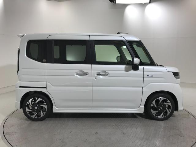 スペーシアカスタム ハイブリッドＸＳ　軽自動車　届出済未使用車　衝突被害軽減ブレーキ　アダプティブクルーズコントロール　アルミホイール　両側電動スライドドア　シートヒーター　オットマン　フルフラットシート　スマートキー　パワーウィンドウ（7枚目）