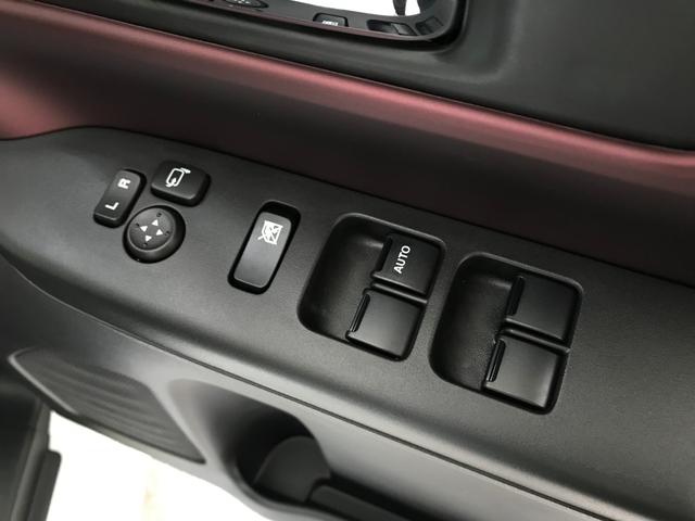 スペーシアカスタム ハイブリッドＸＳ　軽自動車　届出済未使用車　衝突被害軽減ブレーキ　アダプティブクルーズコントロール　アルミホイール　両側電動スライドドア　シートヒーター　オットマン　フルフラットシート　スマートキー　パワーウィンドウ（40枚目）