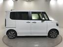 Ｎ－ＢＯＸカスタム ベースグレード　軽自動車　届出済未使用車　衝突被害軽減ブレーキ　アダプティブクルーズコントロール　アルミホイール　シートヒーター　バックカメラ　スマートキー　フルフラットシート　両側スライド片側電動ドア　ＡＢＳ（7枚目）