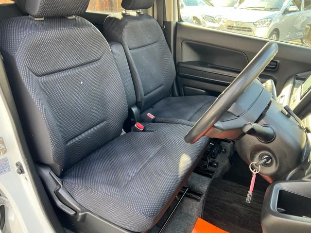 フレア 　車検Ｒ９年９月／４ＷＤ／ナビ／地デジＴＶ／Ｂｌｕｅｔｏｏｔｈ／キーレス／アイドリング／横滑り防止／前席シートヒーター／ＥＴＣ／リアプライバシーガラス／タイヤパンク修理キット／電格ミラー（5枚目）