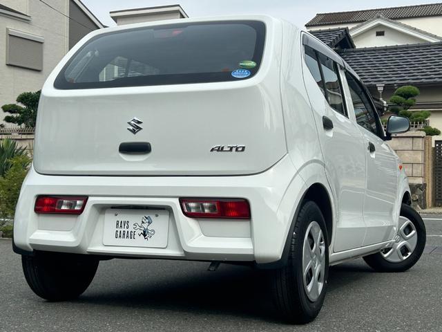 アルト Ｆ　車検Ｒ９年１１月／キーレス／横滑り防止装置／タイヤパンク修理キット／前席電動パワーウィンドウ／ＣＤ再生／ＭＴモード付き／取り扱い説明書／点検記録簿／（14枚目）
