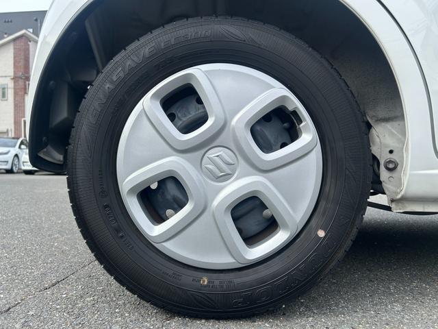アルト Ｆ　車検Ｒ９年１１月／キーレス／横滑り防止装置／タイヤパンク修理キット／前席電動パワーウィンドウ／ＣＤ再生／ＭＴモード付き／取り扱い説明書／点検記録簿／（50枚目）