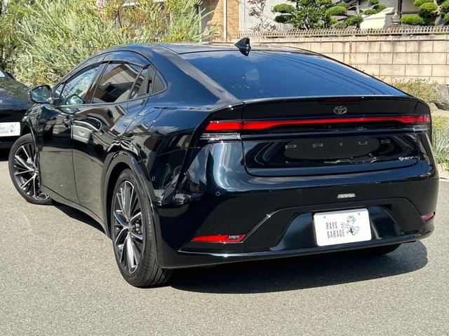 プリウス Z 12.3型ナビ/全方位モニター/Dインナーミラー/パーキングブレーキサポート/ワイヤレス充電/メモリー付きパワーシート/シートベンチレーション/パワーバックドア/取説(8枚目)
