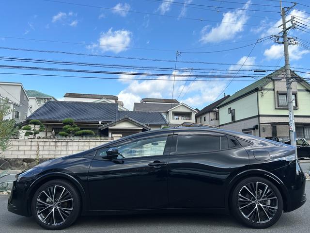 プリウス Z 12.3型ナビ/全方位モニター/Dインナーミラー/パーキングブレーキサポート/ワイヤレス充電/メモリー付きパワーシート/シートベンチレーション/パワーバックドア/取説(11枚目)
